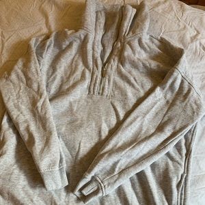 Never Worn Old Navy Long-Sleeve Half-Zip Oversized Sweatshirt for Women